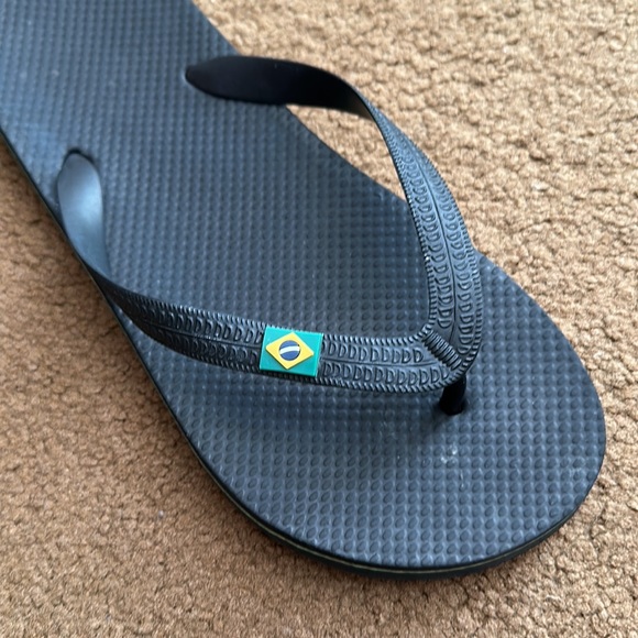 Flip Flops - Picture 2 of 4